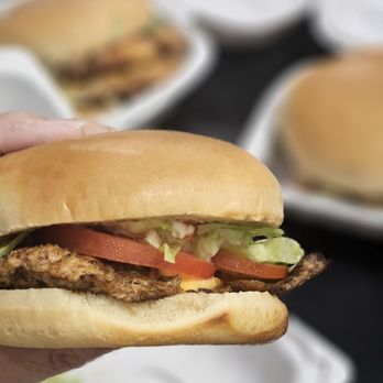 Laby's Chicken - Halal Near Me - Sacramento, California
