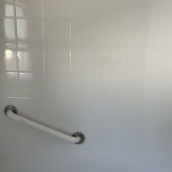Always Refinishing - After pic wall glazing - Kitchen & Bath Near Me Always Refinishing - After pic wall glazing - Kitchen & Bath Near Me