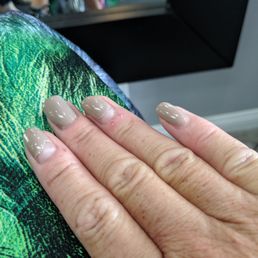 Right hand, 2nails lifted and getting snagged. I had to chip back so it would stop snagging Right hand, 2nails lifted and getting snagged. I had to chip back so it would stop snagging