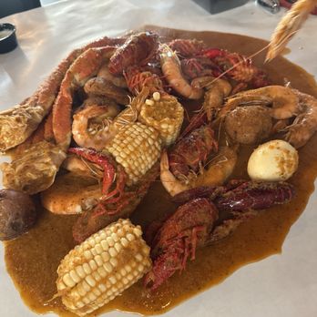 Boxing Crab - Crawfish, shrimp, snow crab, sausage, potato, egg - Seafood Near Me - San Diego, California Boxing Crab - Crawfish, shrimp, snow crab, sausage, potato, egg - Seafood Near Me - San Diego, California