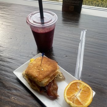 Kaldi's Coffee Roasting - Antioxdant smoothies and bacon, egg, and cheddar biscuit - Coffee & Tea Near Me - Saint Louis, Missouri Kaldi's Coffee Roasting - Antioxdant smoothies and bacon, egg, and cheddar biscuit - Coffee & Tea Near Me - Saint Louis, Missouri