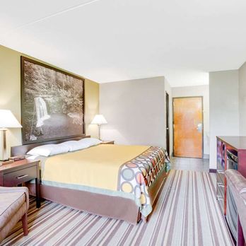 Super 8 by Wyndham Morrilton - Guest Room - Hotels Near Me - Morrilton, Arkansas Super 8 by Wyndham Morrilton - Guest Room - Hotels Near Me - Morrilton, Arkansas