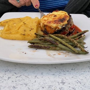 Benbow Historic Inn - Eggplant, polenta, green beans - delicious! - Hotels Near Me - Garberville, California