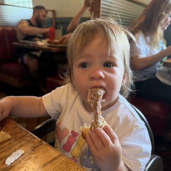 The Kill Devil Grill - Fried chicken is baby approved!! - American Near Me - Kill Devil Hills, North Carolina