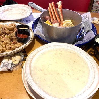 Bubba Gump Shrimp - Clam chowder, Calamari, Snow Crab Shrimp, Onion Rings - Seafood Near Me - Long Beach, California Bubba Gump Shrimp - Clam chowder, Calamari, Snow Crab Shrimp, Onion Rings - Seafood Near Me - Long Beach, California
