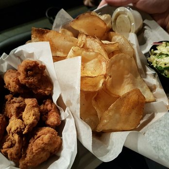 LudoBird - Nuggets with housemade chips and slaw - New American Near Me - Los Angeles, California LudoBird - Nuggets with housemade chips and slaw - New American Near Me - Los Angeles, California