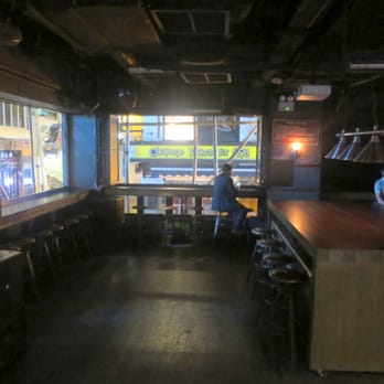 Rula Live - Front Interior - Bars Near Me - Hong Kong, HK