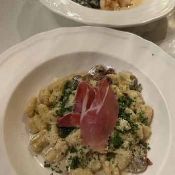 IL Lago Trattoria - GNOCCHI TARTUFO - Italian Near Me - Doral, Florida IL Lago Trattoria - GNOCCHI TARTUFO - Italian Near Me - Doral, Florida