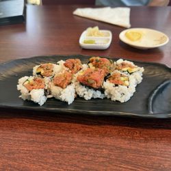 Spicy tuna roll