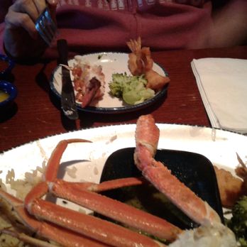 Red Lobster - We're having dinner, where are the dinner plates? - Seafood Near Me - Bridgeton, Missouri