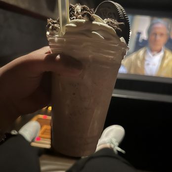 AMC Staten Island 11 - Oreo shake - Cinema Near Me - Staten Island, New York AMC Staten Island 11 - Oreo shake - Cinema Near Me - Staten Island, New York