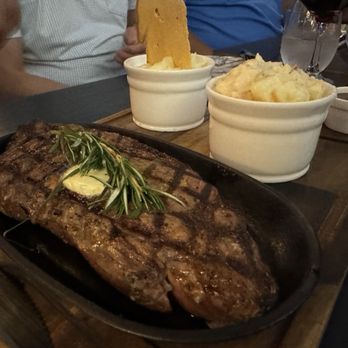 Mamajuana Cafe - Latin American Near Me - Houston, Texas