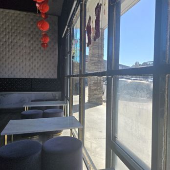 Luxe Boba - Seating - Coffee & Tea Near Me - San Diego, California Luxe Boba - Seating - Coffee & Tea Near Me - San Diego, California