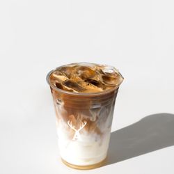 Alfred Coffee - Iced Vanilla Latte