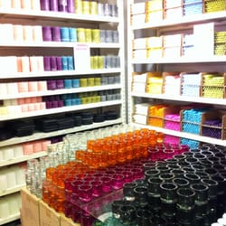 Lagerhaus - Candles en masse!