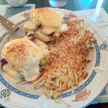 The Cup Cafe - Eggs Benedict with bacon and avocado (I can't remember the name of it) - Breakfast & Brunch Near Me - Reno, Nevada The Cup Cafe - Eggs Benedict with bacon and avocado (I can't remember the name of it) - Breakfast & Brunch Near Me - Reno, Nevada