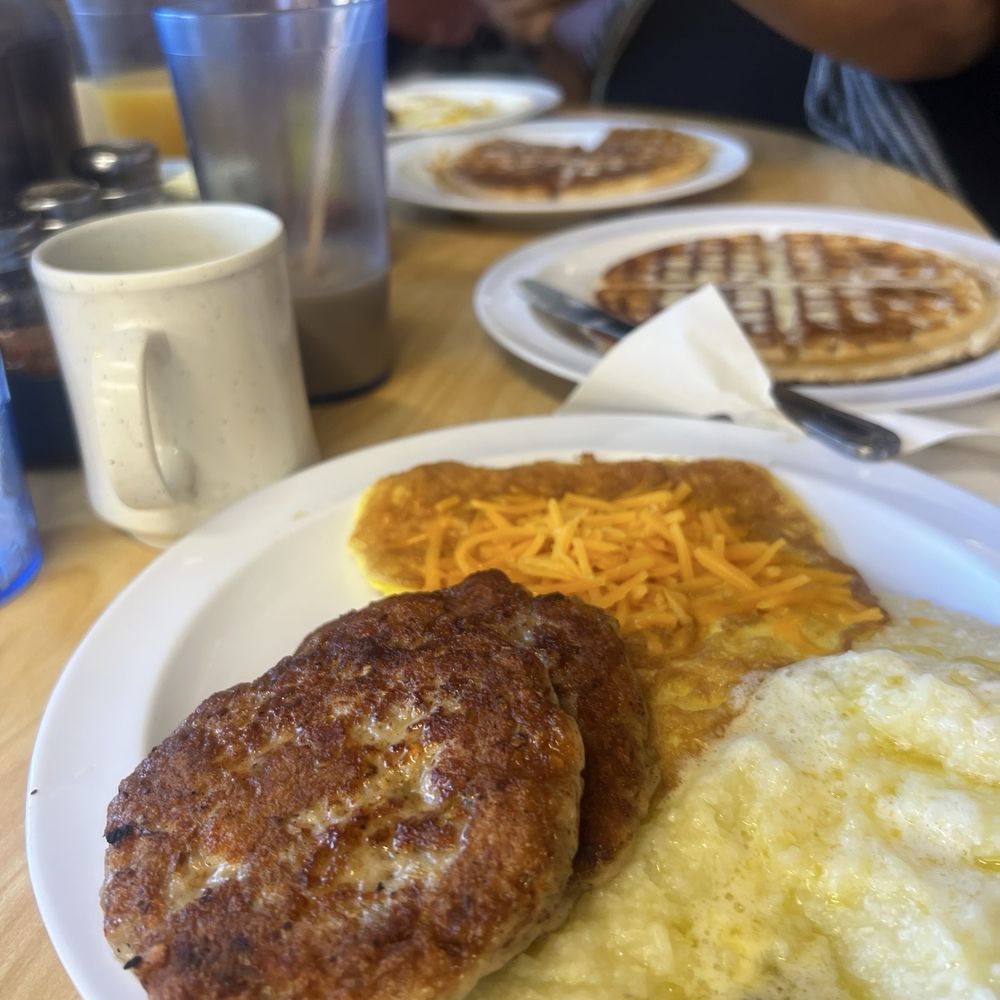 The Serving Spoon - Breakfast & Brunch Near Me - Inglewood, California The Serving Spoon - Breakfast & Brunch Near Me - Inglewood, California