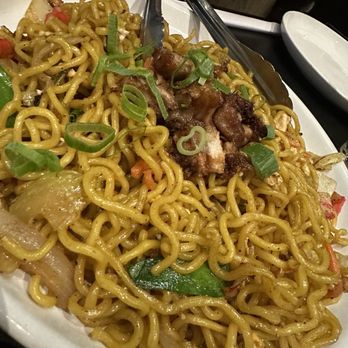 DB Grill - Fried noodles - New American Near Me - Kapolei, Hawaii