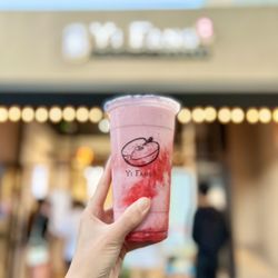 Yi Fang Taiwan Fruit Tea - Strawberry Milk