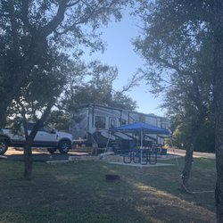 Henly RV Park - Felt like we had our own back yard!