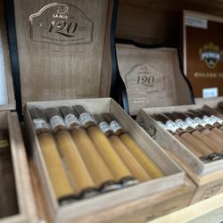 Elite Smoke Shop - CIGAR