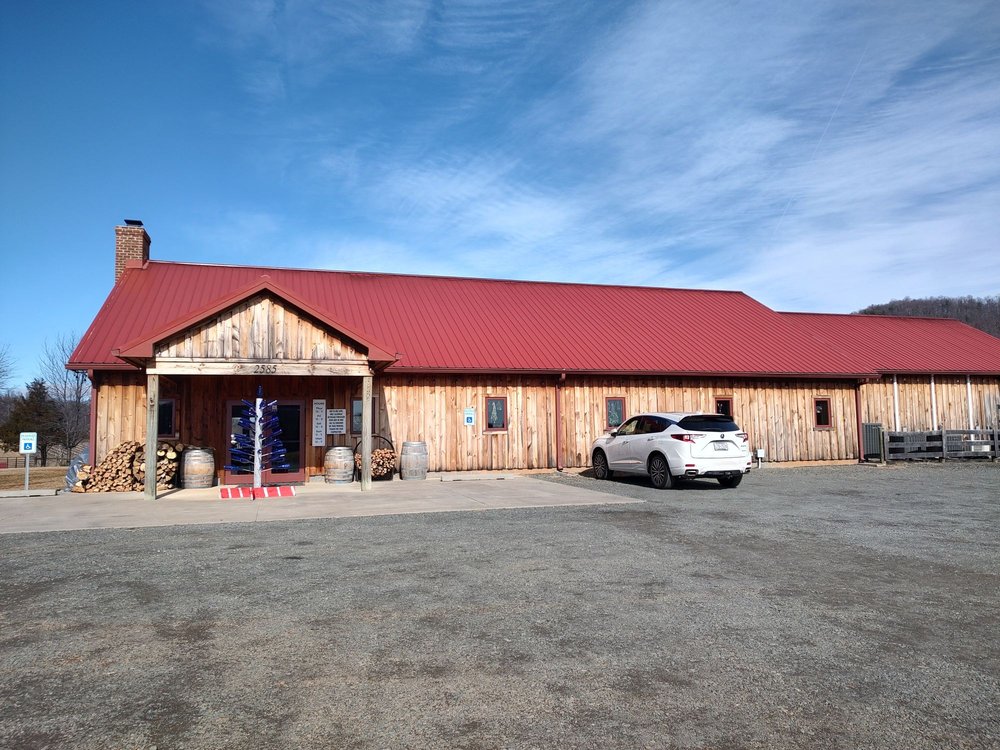 Blue Quartz Winery - vineyard in Etlan, VA