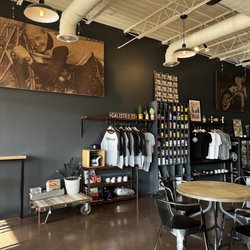 Rust Is Gold Coffee - Interior