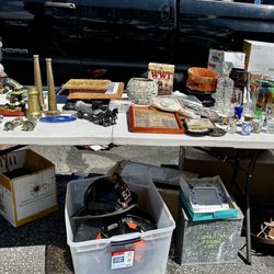 Beacon Flea Market - Antiques