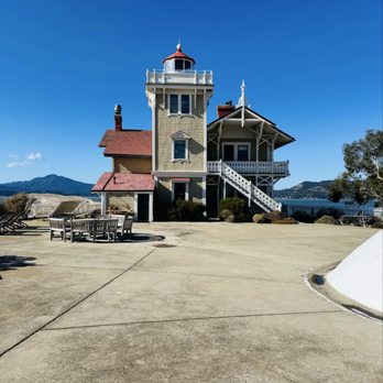 East Brother Light Station - The lighthouse - Bed & Breakfast Near Me - Richmond, California East Brother Light Station - The lighthouse - Bed & Breakfast Near Me - Richmond, California