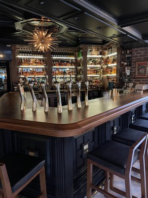 Grand Eleven by null