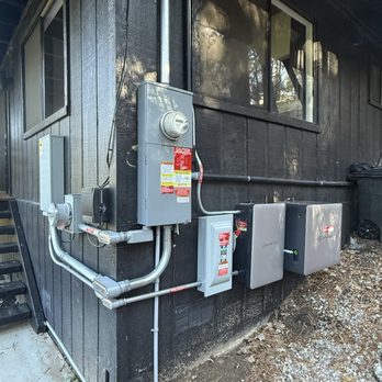 Crestline Electric - Electricians Near Me Crestline Electric - Electricians Near Me