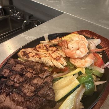 El Milagro - Mexican Near Me - Healdsburg, California