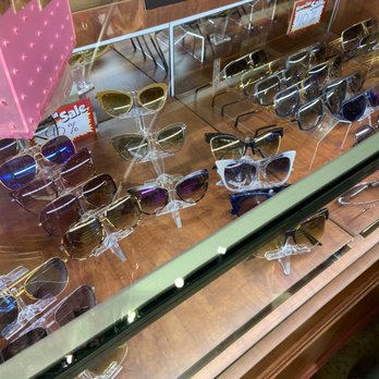 Miami Lakes Perfumes - Sunglasses at 40 percent off - Perfume Near Me - Miami, Florida Miami Lakes Perfumes - Sunglasses at 40 percent off - Perfume Near Me - Miami, Florida