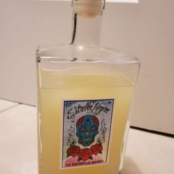 Estrella Negra - Delicious mezcal margarita for takeout - Mexican Near Me - Chicago, Illinois Estrella Negra - Delicious mezcal margarita for takeout - Mexican Near Me - Chicago, Illinois