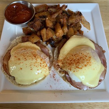 Jealous Monk - Sunday brunch eggs Benedict - Beer Gardens Near Me - Mystic, Connecticut Jealous Monk - Sunday brunch eggs Benedict - Beer Gardens Near Me - Mystic, Connecticut