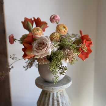 Lilia Flower - LILIA flower boutique arrangement - Florists Near Me - Excelsior, Minnesota Lilia Flower - LILIA flower boutique arrangement - Florists Near Me - Excelsior, Minnesota