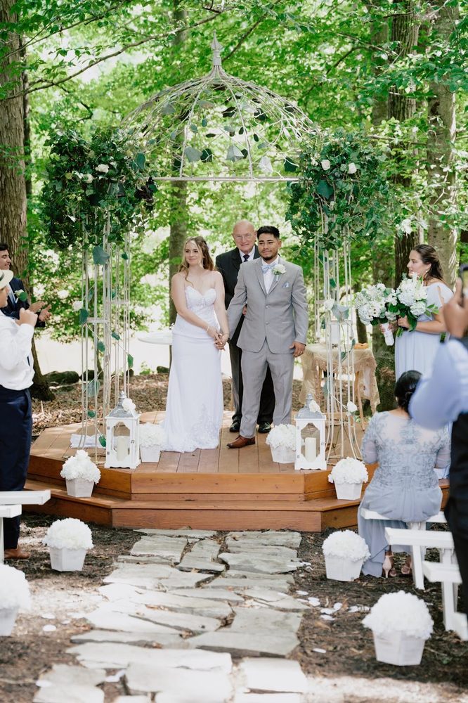 LAKESIDE VENUE AT PIONEER Updated October 2024 49 Photos 150