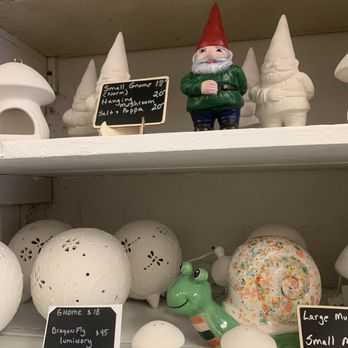 Maker's Club - Paint-Your-Own Pottery Near Me - Dubuque, Iowa