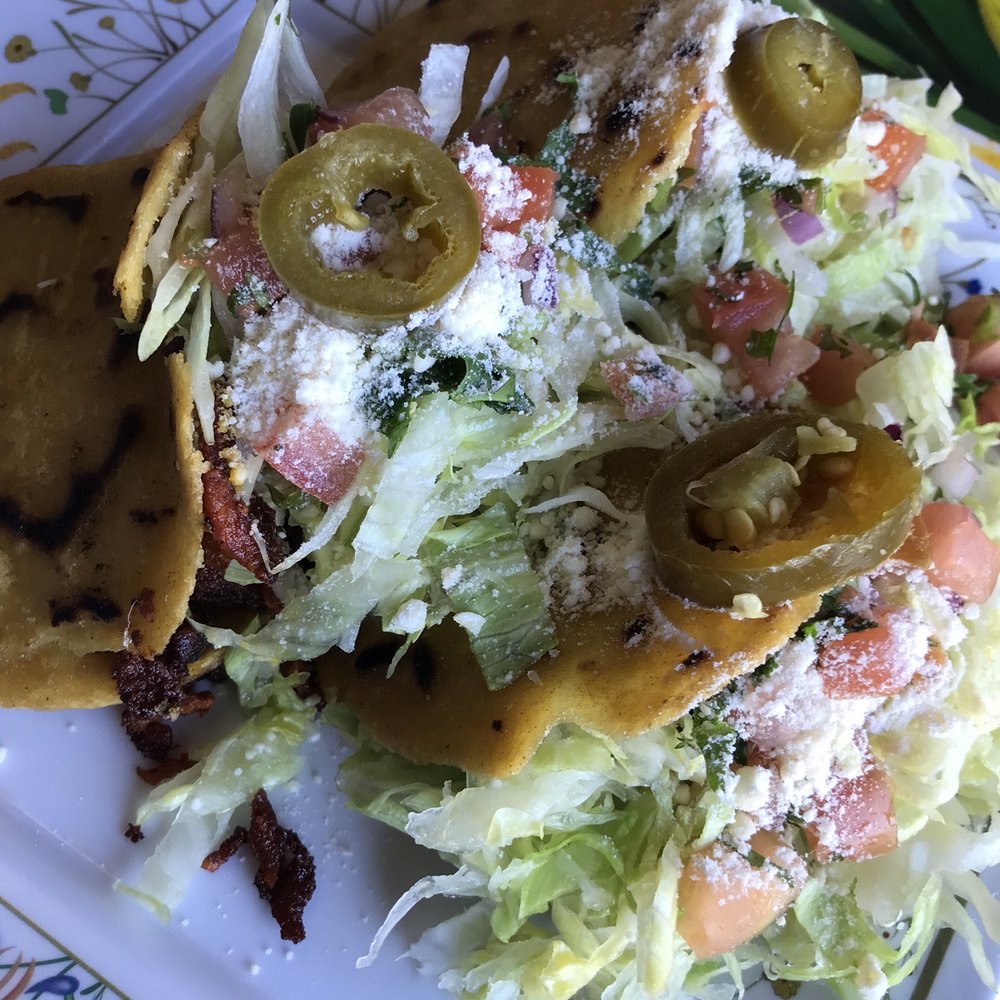Gorditas del Pastor--not on the menu, but they hooked me up.