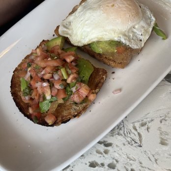 Woodbury Diner - Avocado Toast with 1 Egg - American Near Me - Central Valley, New York Woodbury Diner - Avocado Toast with 1 Egg - American Near Me - Central Valley, New York