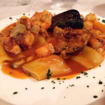Il Faro - Caterers Near Me - Vimercate, Michigan