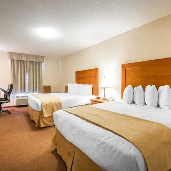Quality Inn & Suites - Hotels Near Me - Lethbridge, Alberta