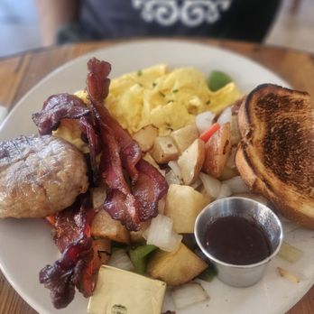 Wilma & Frieda's - Comfort Food Near Me - Palm Springs, California