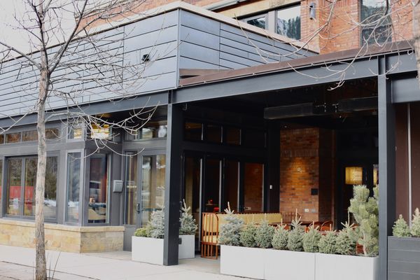 sway thai aspen by null