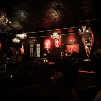 CW's Gin Joint - Cocktail Bars Near Me - Tampa, Florida CW's Gin Joint - Cocktail Bars Near Me - Tampa, Florida