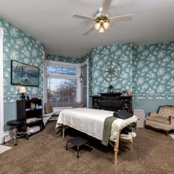 Hoffman Therapeutic Massage - Massage room