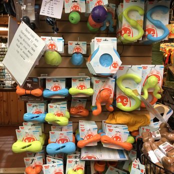 A Paw Above - West Paw Toys - Pet Stores Near Me - Leavenworth, Washington