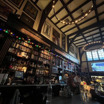 The Red Lion Pub - Pubs Near Me - Chicago, Illinois