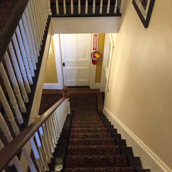 Blue Shutters Inn and Studios - Down the stairs - Hotels Near Me - Ogunquit, Maine