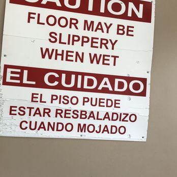 Splash N Dash Car Wash and Coin Laundry - Caution Signs in English and Spanish. - Laundromat Near Me - Rogers, Arkansas Splash N Dash Car Wash and Coin Laundry - Caution Signs in English and Spanish. - Laundromat Near Me - Rogers, Arkansas